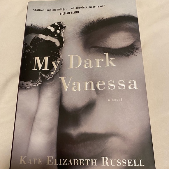 Novel/Book: My Dark Vanessa - Picture 3 of 5